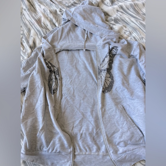 oversized butterfly zipup - Picture 3 of 3